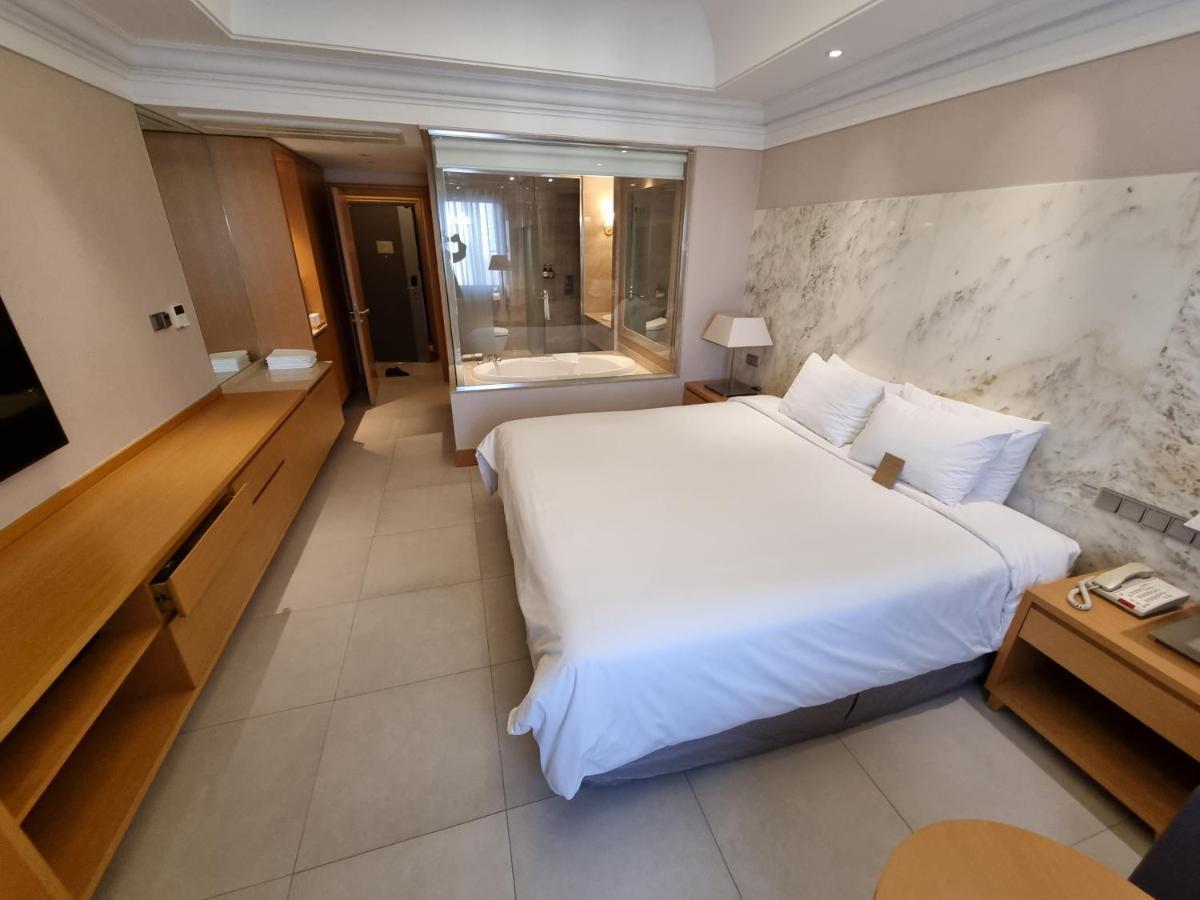 Pinegrove Hotel Gimhae Extérieur photo