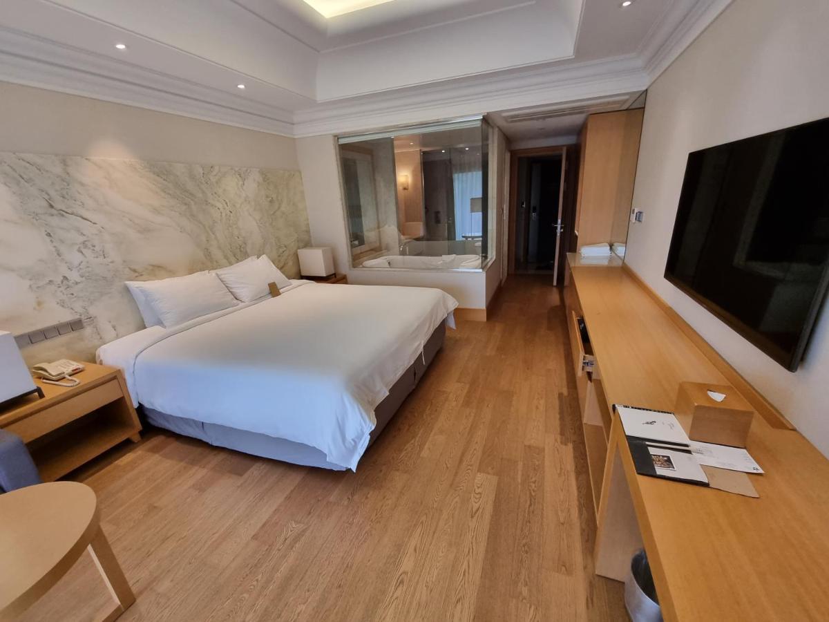 Pinegrove Hotel Gimhae Extérieur photo